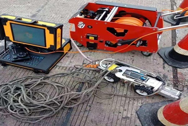 永靖CCTV管道检测机器人